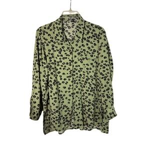 Velvet Heart Womens Sage Green Animal Print Button Down Rayon Shirt Medium